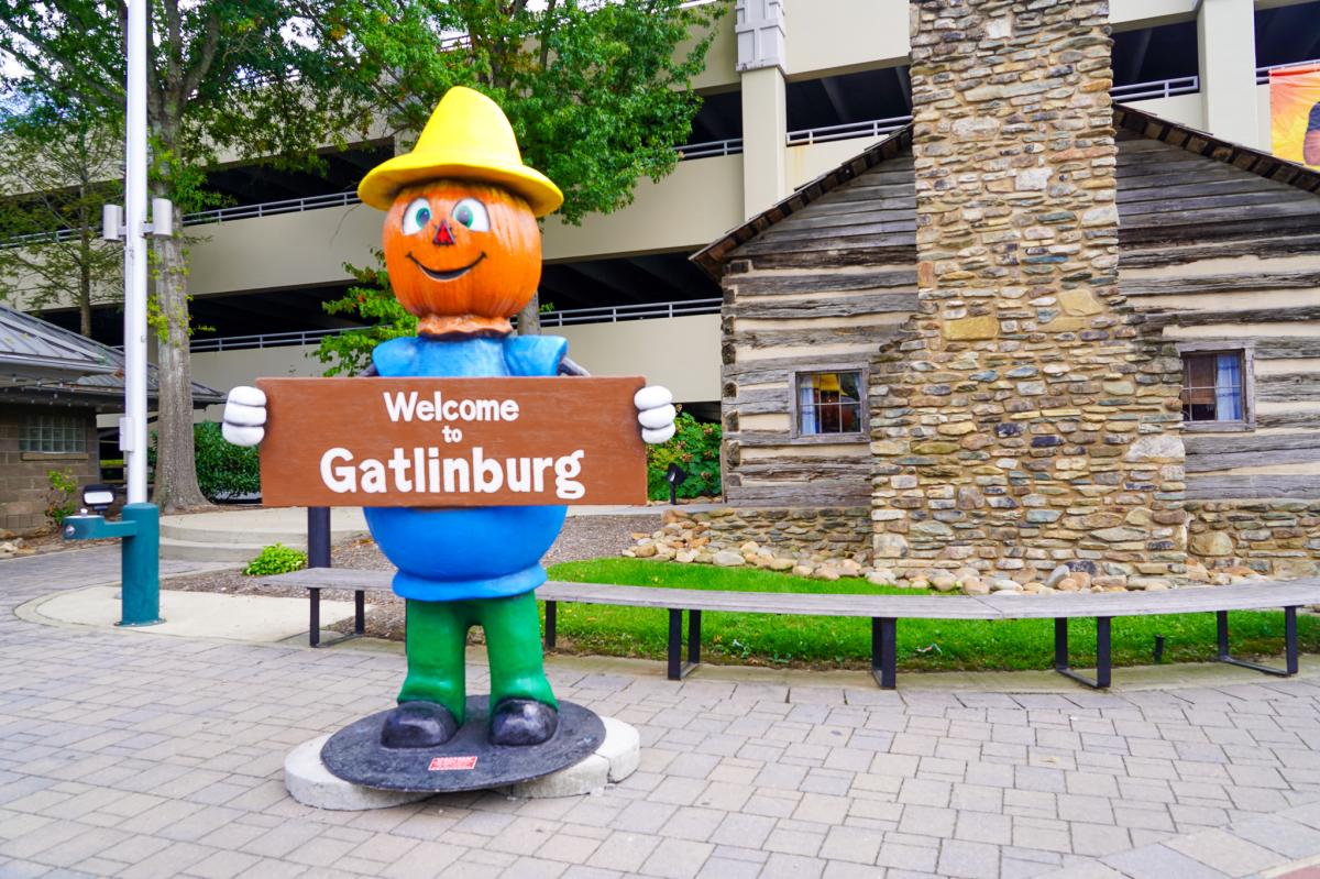 Gatlinburg Scarecrow People